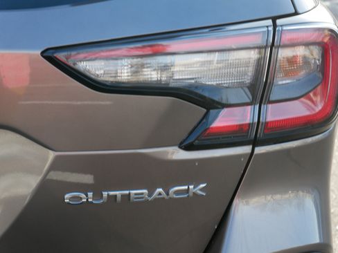 Used 2021 Subaru Outback Premium image 17