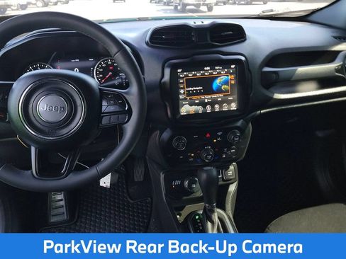 Used 2022 Jeep Renegade Altitude AWD/4WD image 11
