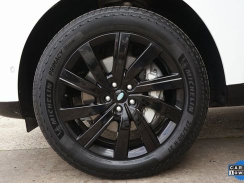 Used 2023 Land Rover Range Rover SE image 33