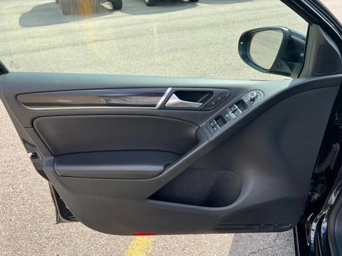 Used 2014 Volkswagen GTI Driver's Edition FWD image 22