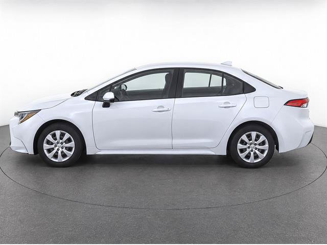 Used 2024 Toyota Corolla LE FWD image 2