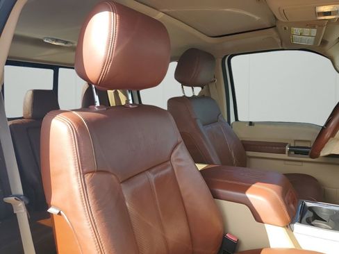 Used 2014 Ford F250 King Ranch w/ King Ranch w/Chrome Package image 14