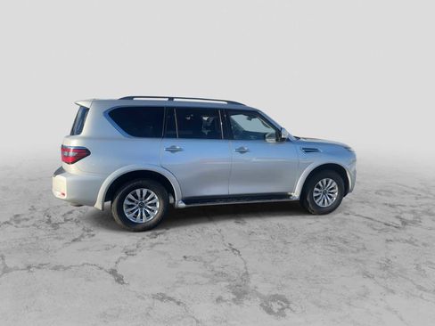 Used 2022 Nissan Armada SV image 9