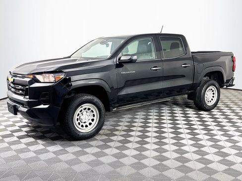 Used 2023 Chevrolet Colorado W/T image 4