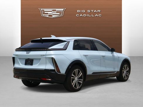 Certified 2024 Cadillac Lyriq Luxury RWD image 5
