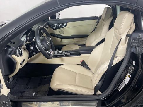 Used 2019 Mercedes-Benz SLC 300 SLC 300 image 12
