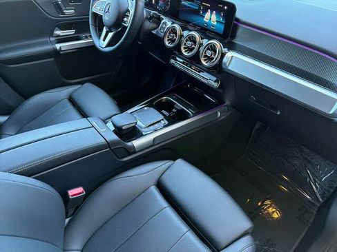 Certified 2022 Mercedes-Benz GLB 250 4MATIC image 20