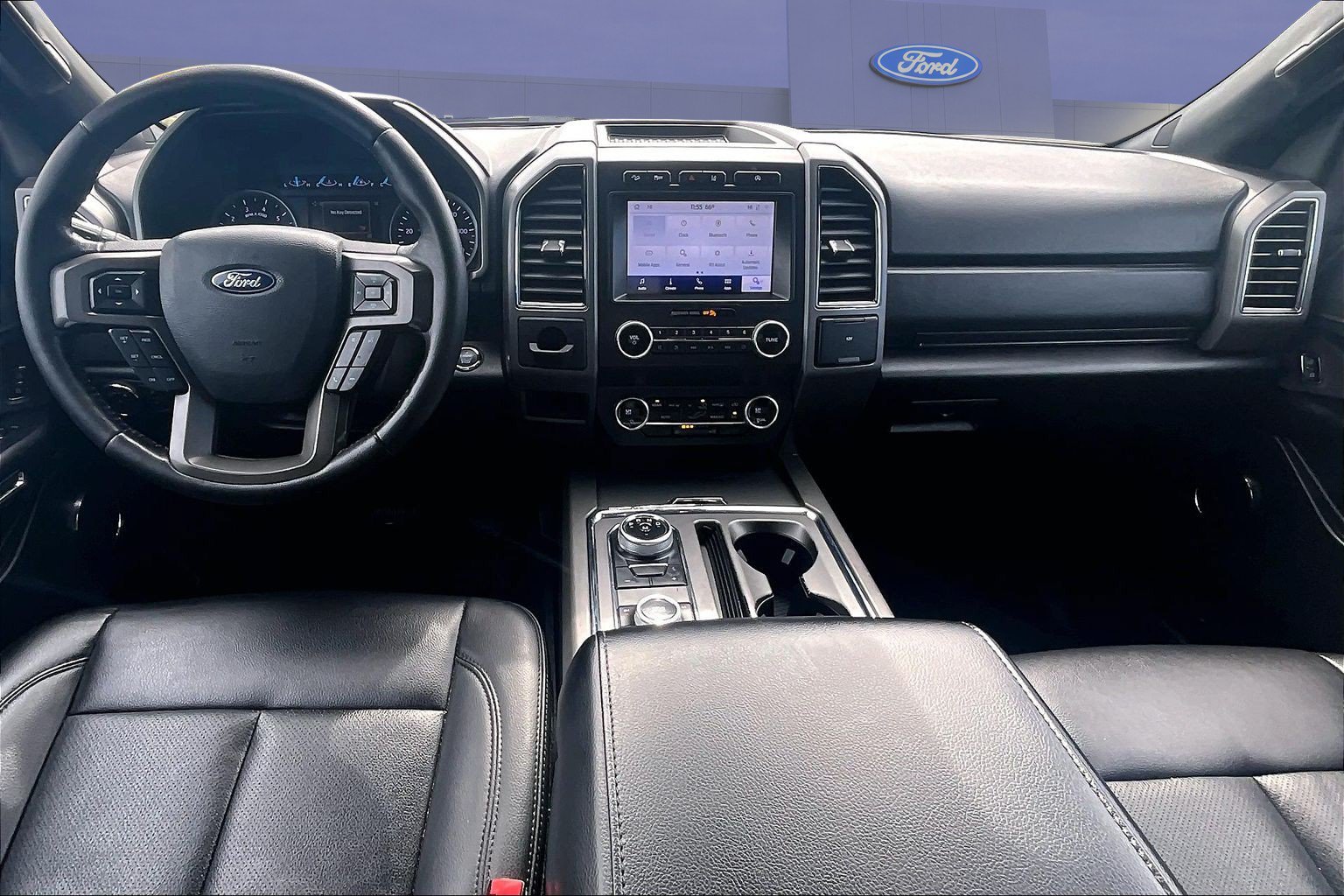 Used 2020 Ford Expedition XLT w/ Equipment Group 201A AWD/4WD image 7
