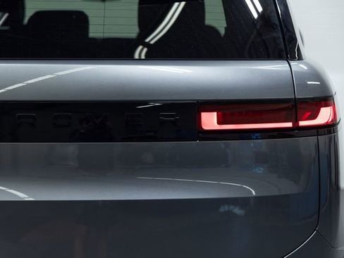 Used 2024 Land Rover Range Rover Sport Dynamic SE image 8