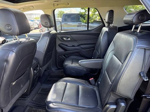Used 2018 Chevrolet Traverse Premier AWD/4WD image 16