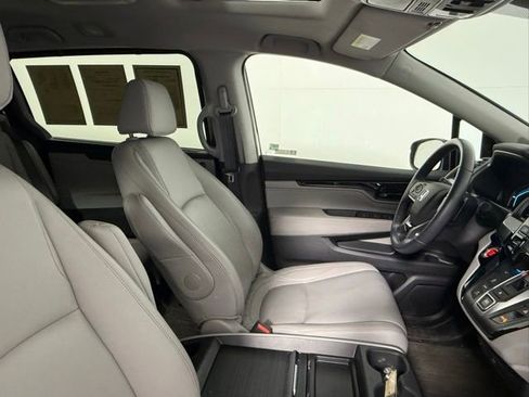 Used 2024 Honda Odyssey Touring image 50