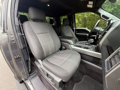 Used 2017 Ford F150 XLT w/ Equipment Group 302A Luxury AWD/4WD image 41