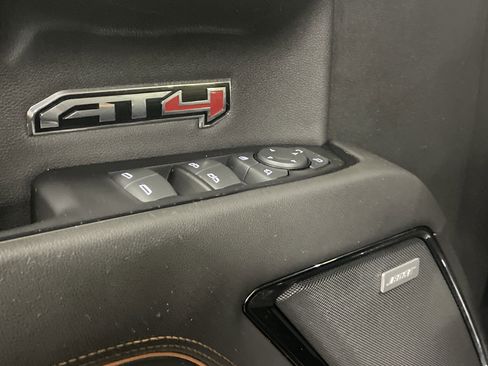 Used 2022 GMC Sierra 1500 AT4 w/ AT4 Premium Package image 16