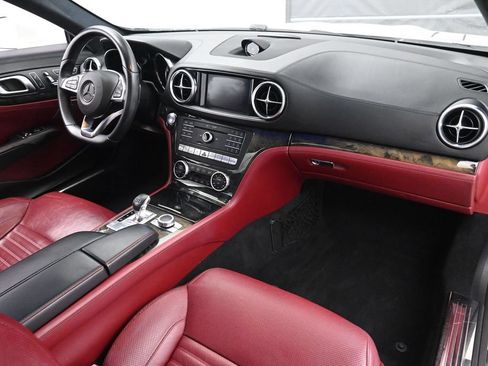 Used 2018 Mercedes-Benz SL 550 image 18