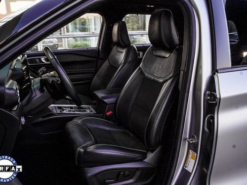 Used 2022 Ford Explorer ST image 18