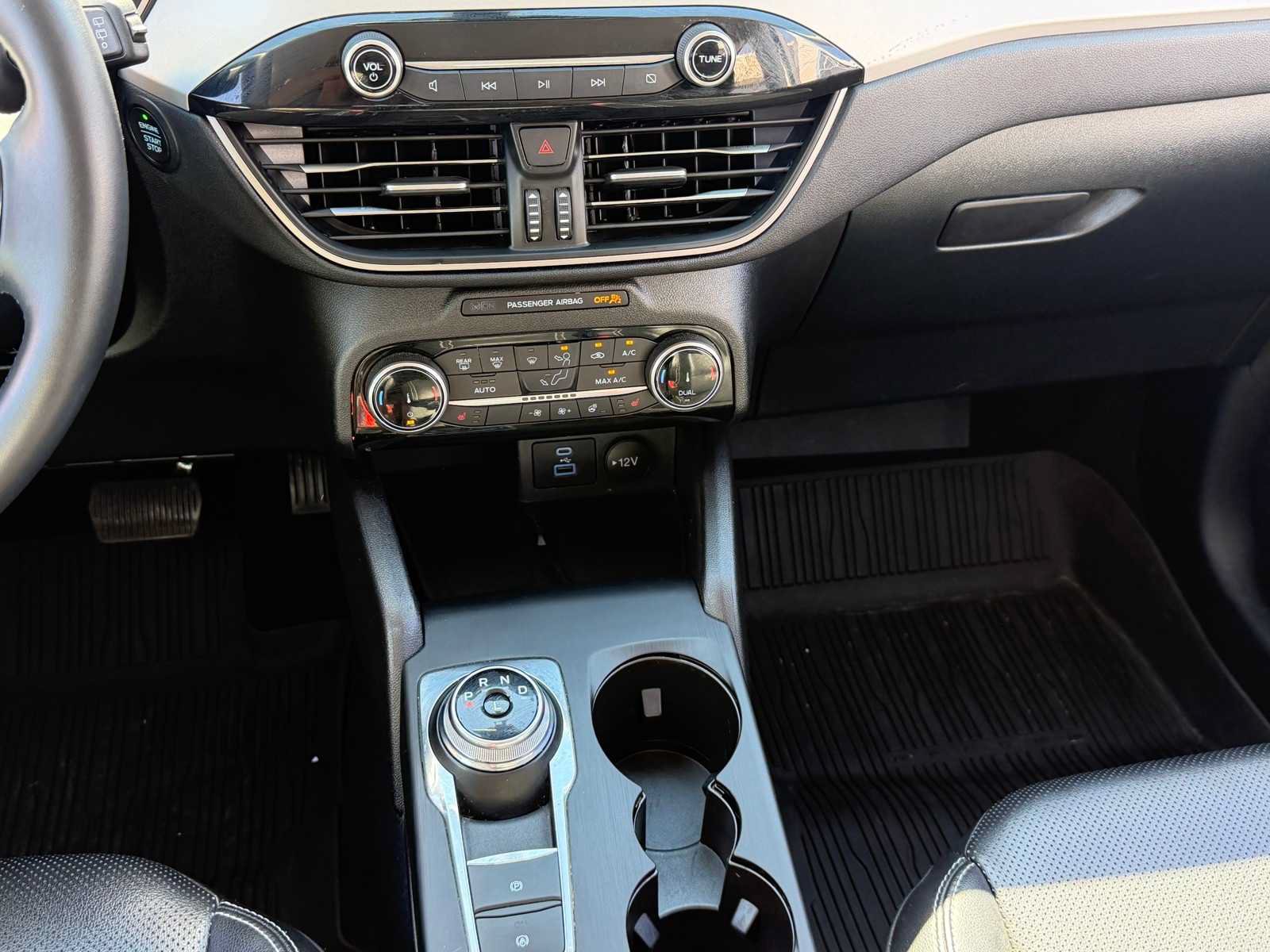 Used 2022 Ford Escape SEL w/ Technology Package FWD image 19
