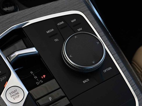 New 2026 BMW 330i Sedan w/ M Sport Package image 31