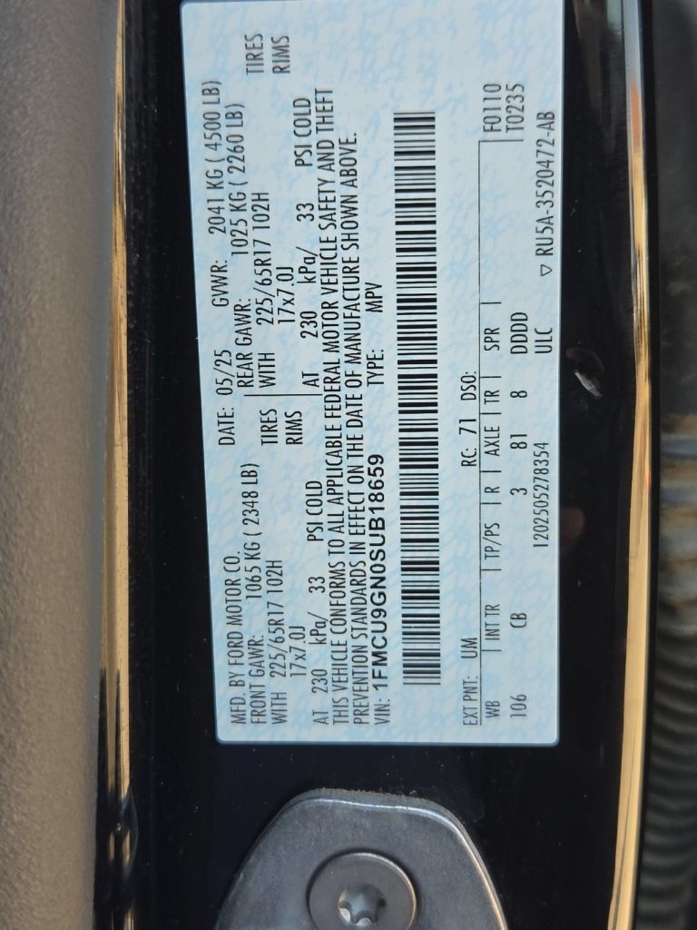 Used 2025 Ford Escape Active AWD/4WD image 3
