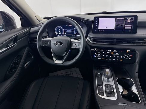 Certified 2026 INFINITI QX60 Luxe w/ Family Package image 29