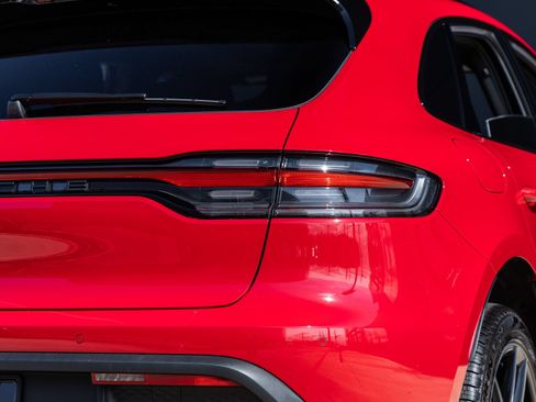 New 2026 Porsche Macan AWD/4WD image 15