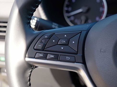 Used 2022 Nissan Sentra SV w/ Trunk Package image 14