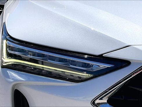 Used 2023 Acura MDX SH-AWD image 28