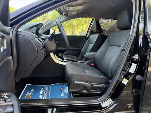 Used 2015 Honda Accord LX image 10