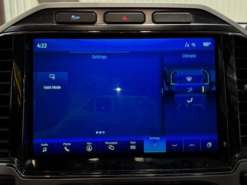 Used 2022 Ford F250 Lariat w/ Lariat Value Package AWD/4WD image 12