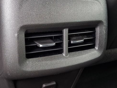 Used 2023 Chevrolet Equinox RS AWD/4WD image 12