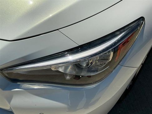 Used 2015 INFINITI Q50 Premium w/ Deluxe Touring Package image 18