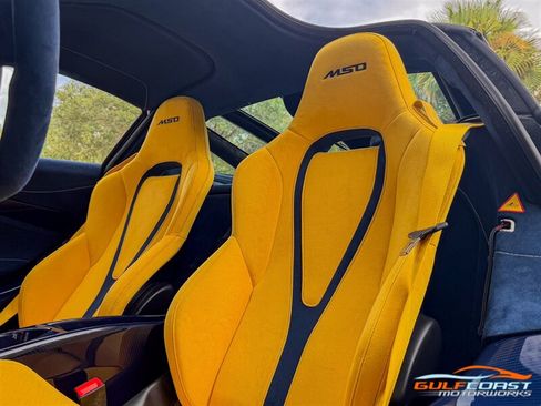 Used 2021 McLaren 765LT RWD image 25