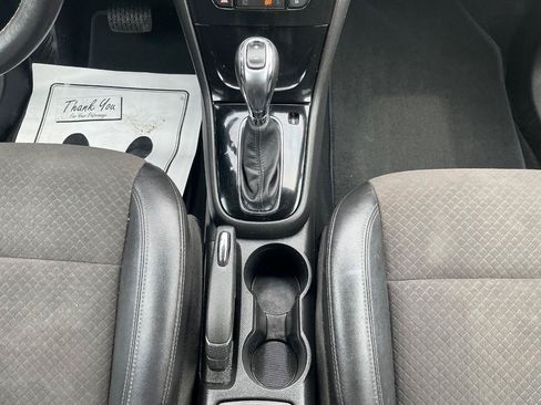 Used 2020 Buick Encore Preferred AWD/4WD image 11