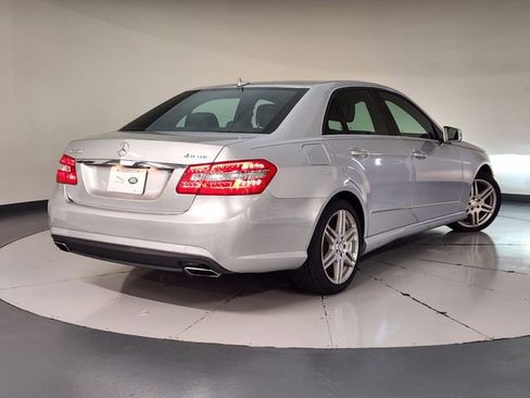 Used 2010 Mercedes-Benz E 350 4MATIC Sedan image 2