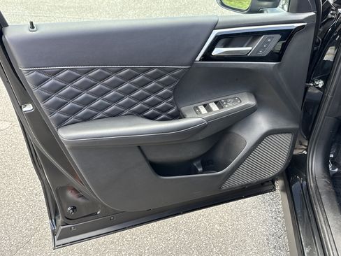 Used 2024 Mitsubishi Outlander SEL AWD/4WD image 15