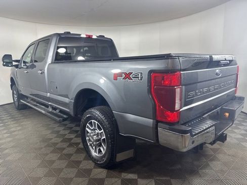 Certified 2022 Ford F350 Lariat w/ Chrome Package image 6