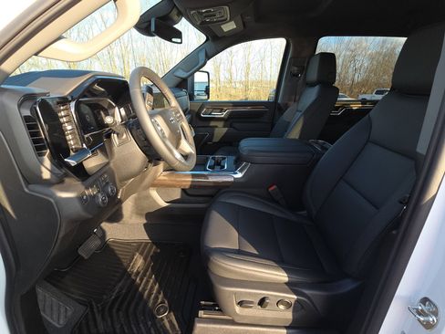 New 2026 Chevrolet Silverado 2500 LT w/ Trail Boss Package image 16