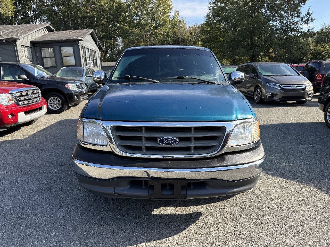 Used 2000 Ford F150 XLT RWD image 3