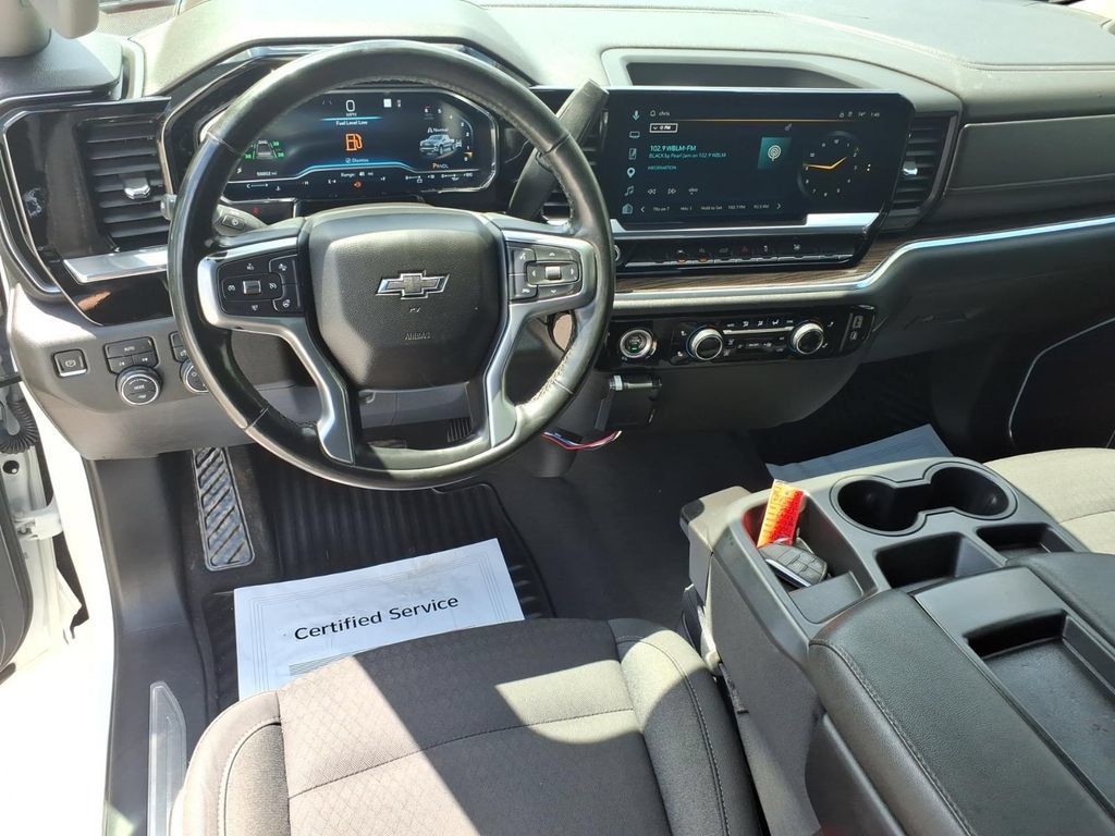 Certified 2023 Chevrolet Silverado 1500 RST AWD/4WD image 15