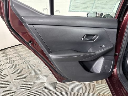 Used 2025 Nissan Sentra SV FWD image 21