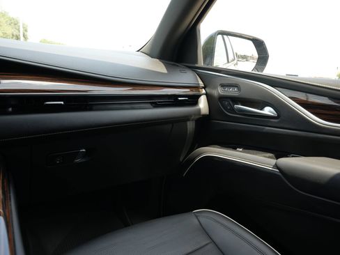 Used 2023 Cadillac Escalade Premium Luxury w/ Performance Package RWD image 9