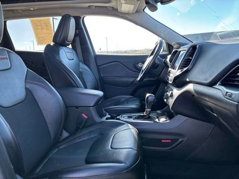 Certified 2021 Jeep Cherokee Trailhawk w/ Sun, Sound & Nav Group image 28