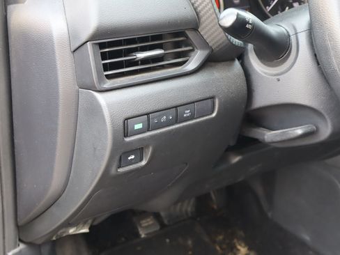 Used 2024 Nissan Sentra S FWD image 19