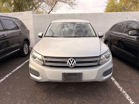 Used 2013 Volkswagen Tiguan S AWD/4WD image 3