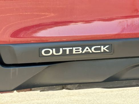 Used 2016 Subaru Outback 2.5i Premium AWD/4WD image 13