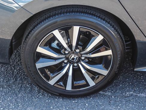 Used 2024 Honda Civic EX image 11
