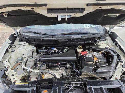 Used 2015 Nissan Rogue SV w/ SV Premium Package AWD/4WD image 25