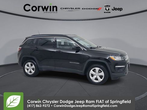 Used 2018 Jeep Compass Latitude w/ Popular Equipment Group image 1