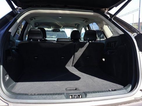 Used 2019 Ford Edge Titanium image 17