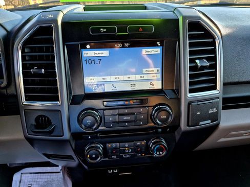 Used 2016 Ford F150 XLT w/ Equipment Group 302A Luxury image 11