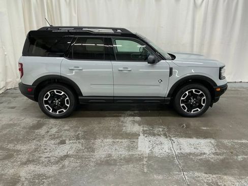 Used 2024 Ford Bronco Sport Outer Banks w/ Tech Package AWD/4WD image 2